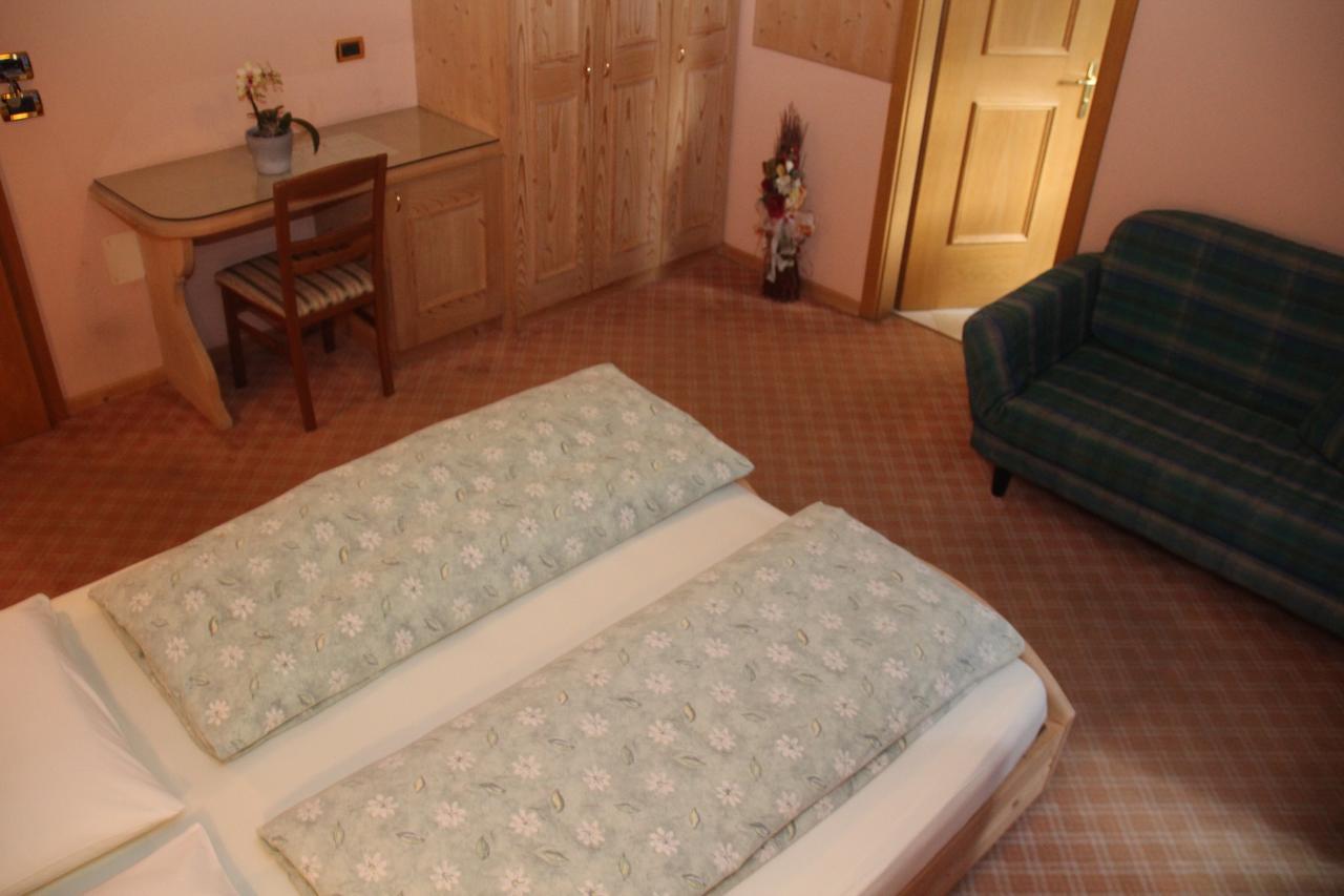 Caravasc Hotel